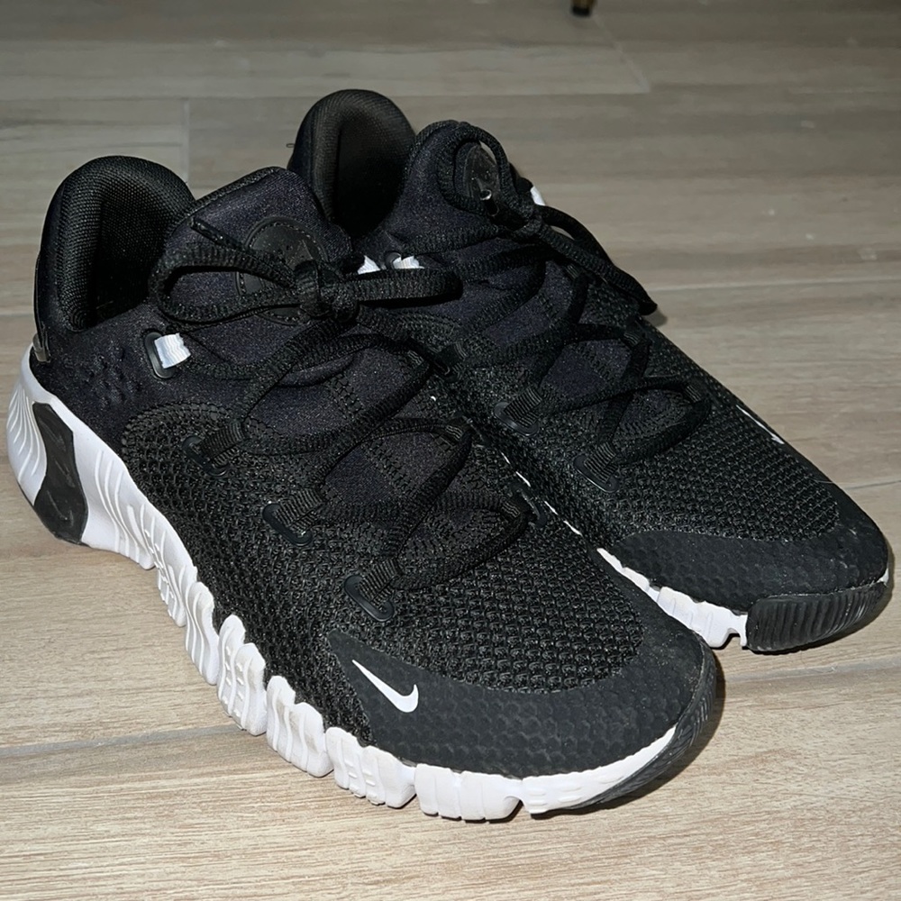 Black womens nike metcon